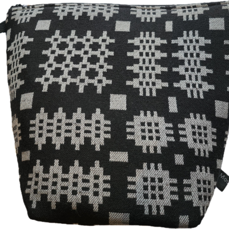 Wash Bag in Black/Grey