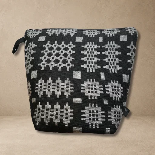 Wash Bag in BlackGrey