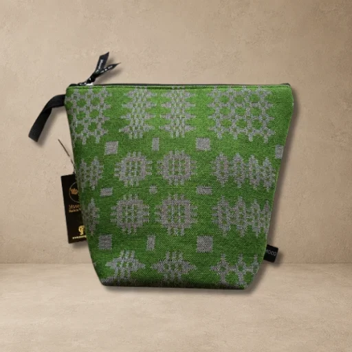 Wash Bag in Spring GreenGrey